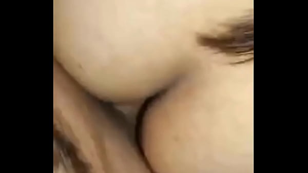 mi novia bien cachonda en el entre me la follo afuera de la estacion de tren