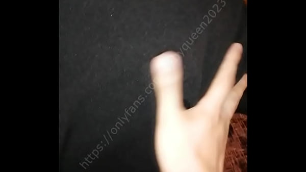mikaela estudiante de psicologia le encanta que le metan el dedo