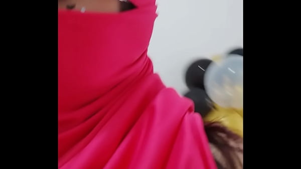 patriarchy made me very submissive and thats why im wearing clothes covering my face