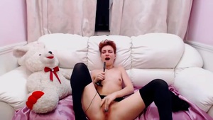 keeping the microphone close while masturbating asmr style